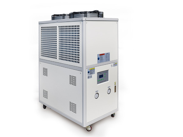 不同行業(yè)中冷水機(jī)的定制化應(yīng)用方案